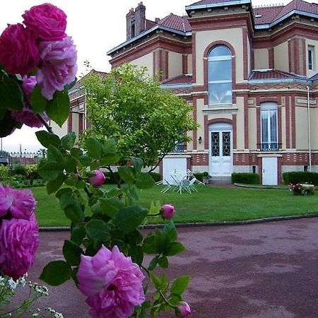 La Roseliere Hotel Карентан Екстериор снимка