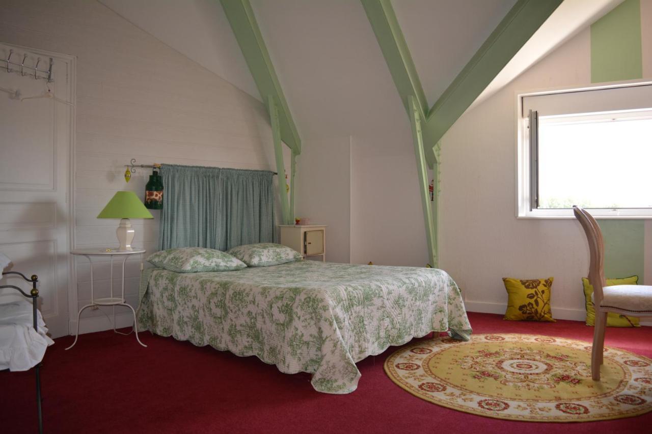 La Roseliere Hotel Карентан Екстериор снимка